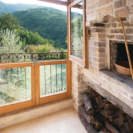 Holiday Rotella -ap- With A Fireplace 08